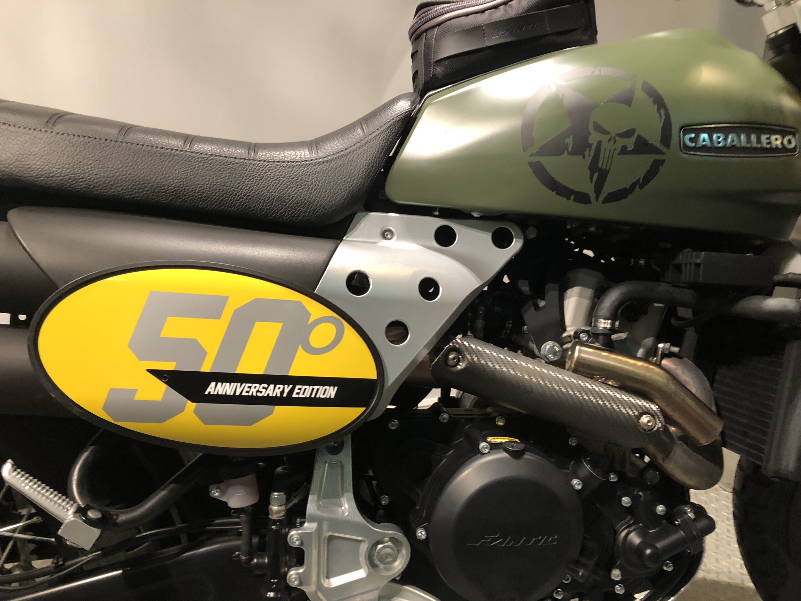 Fantic Caballero 500 Scrambler Anniversary - immagine 2