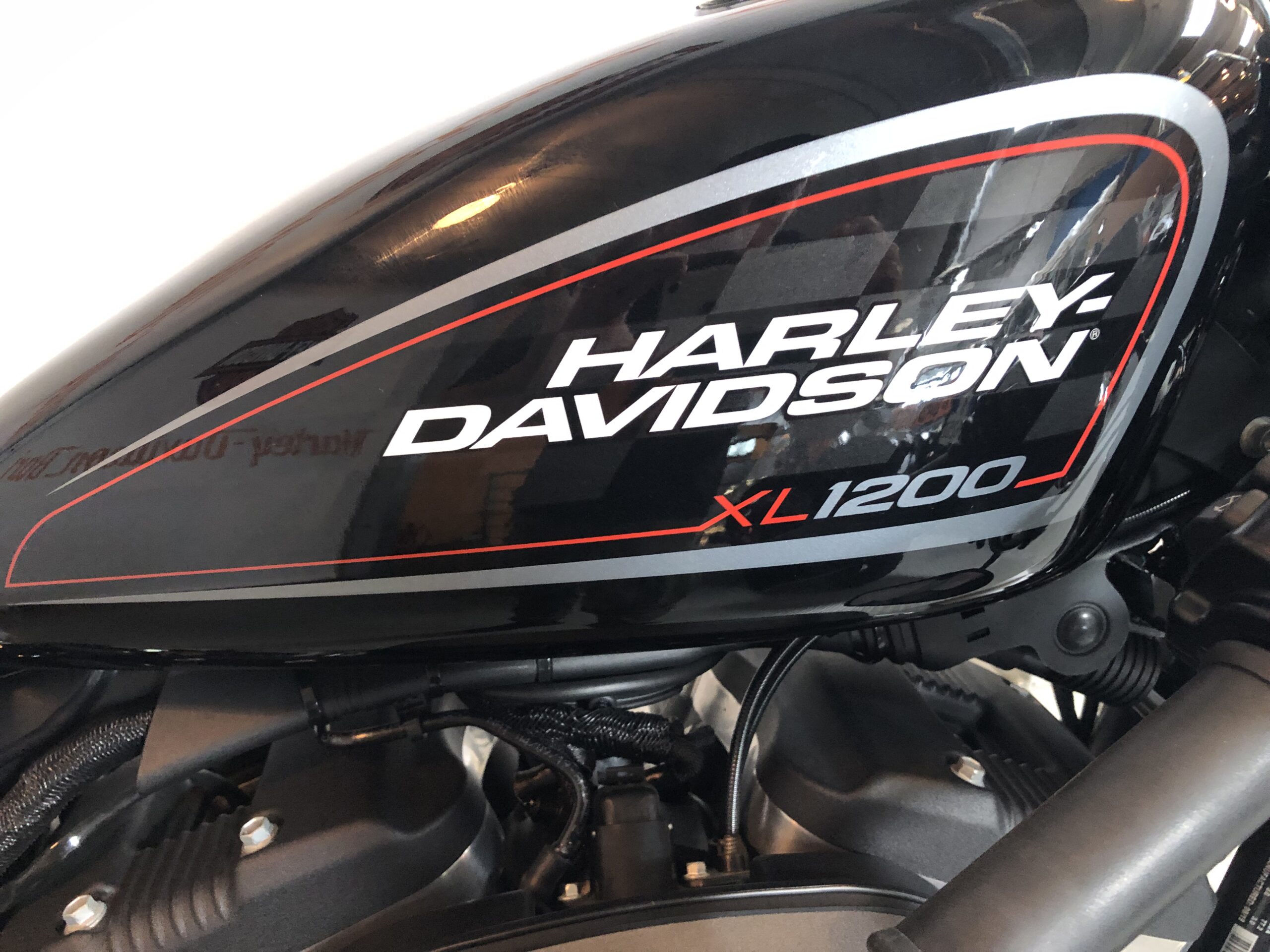 Harley-Davidson 1200 Roadster XL1200CX - immagine 7
