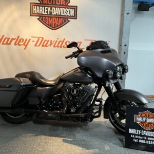 Harley-Davidson FLHXS Street Glide Special